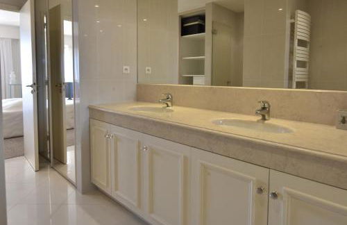 Close to downtown Cannes swimming pool and sea view - Foto 15