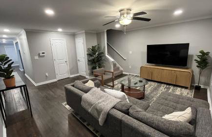 Stylish 4BR Near ATL Attractions - Photo 1