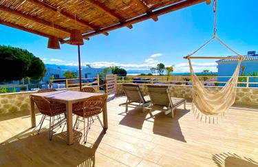 Boho Nomad Seaview Detached House - Foto 1