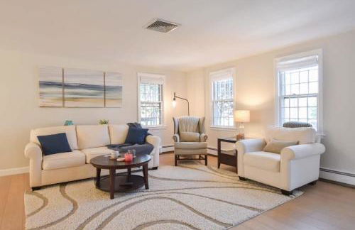 Sunroom Spacious Deck 8 Mins to Mayflower Beach - Foto 7