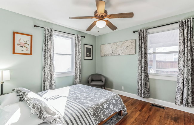 Bluebird Bungalow Chic Home, Quiet Neighborhood - Foto 3