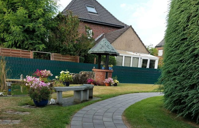 Garden Magic Comfortable Holiday Residence - Photo 20