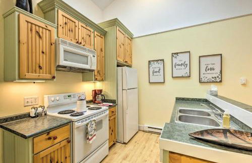 Near Ice Fishing and Snowmobiling Frankfort Home - Foto 11