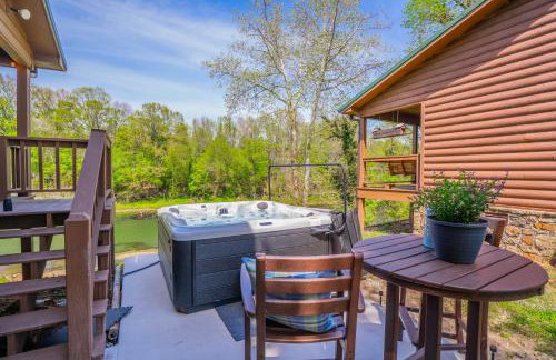Riverfront Little Red Cabin, Hot Tub, World-class Trout Fishing, Views & Boat Access - Photo 48