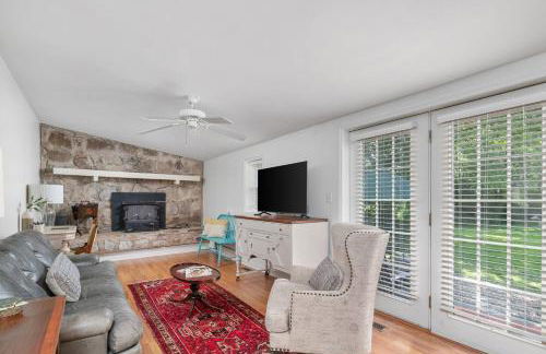 Charming Cottage | Near I-75 & Horse Park + Farms - Photo 10