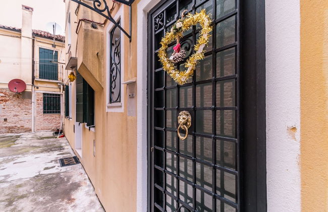 Corderie de la Tana Biennale Exhibition - Foto 23