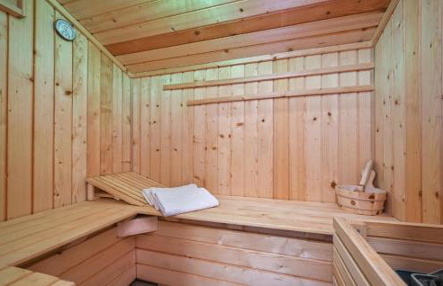 Nice Home In Vrbovec With Kitchen - Foto 6