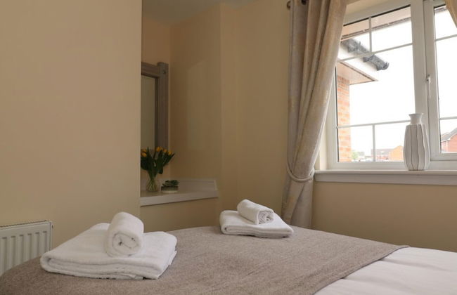 Wilkie House Holytown - Photo 12