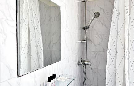 Cinnabar - Appartement 10 personnes - Check in h24 & Wifi - Foto 26