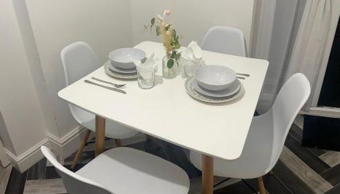 Elegant 3 Bedroom Apartment - Foto 4