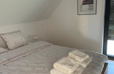 Rumiane pola - stodoła na Mazurach z widokiem na jezioro - Foto 48