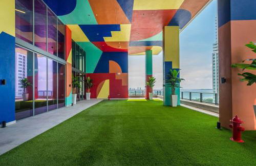 High Floor Unit Heart Of Miami with pool and gym - Foto 50