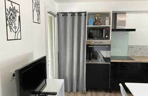 Le petit bastidon gîte à Oppède avec piscine - Foto 2