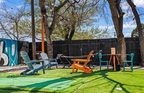 Stylish & Comfy Downtown Gem Irving Parking - Foto 26