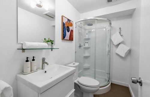 Modern and Relaxing Lake Sammamish View House - Foto 31