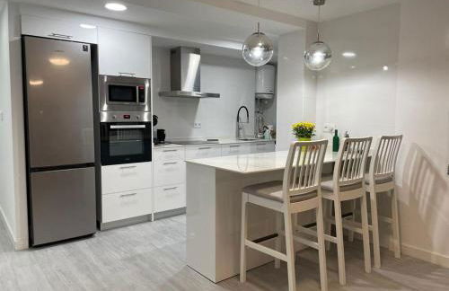 NEW STYLISH BEACH FRONT APARTMENT - Foto 20