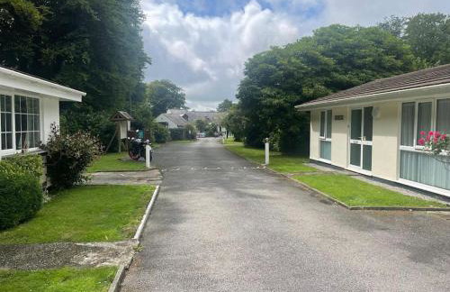 BumbleBee Lodge - Photo 11