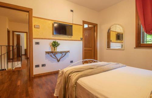 Villa Ferrara Resort con Piscina e Spazi per Eventi Privati, Laurea, Compleanno, Matrimonio - Foto 11