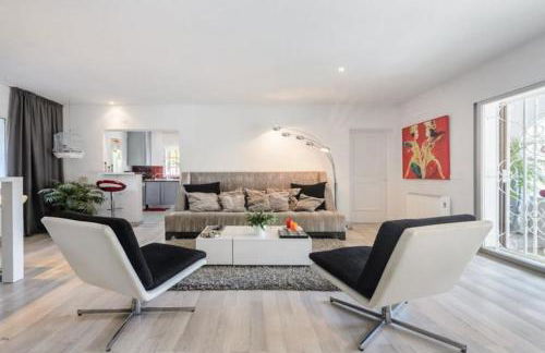 Stylish Ibiza Villa Near Beaches Private Pool & Lush Garden - Foto 13