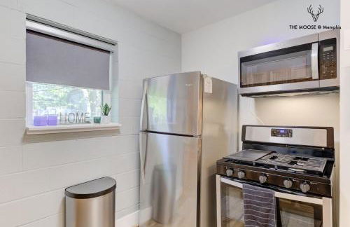 The Moose #11 - Luxe Modern loft with King Bed, Free Parking & Wi-Fi - Foto 18