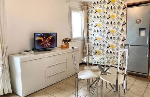 Barcaresa-Charmant T 2 vue mer pied dans l'eau - Photo 9