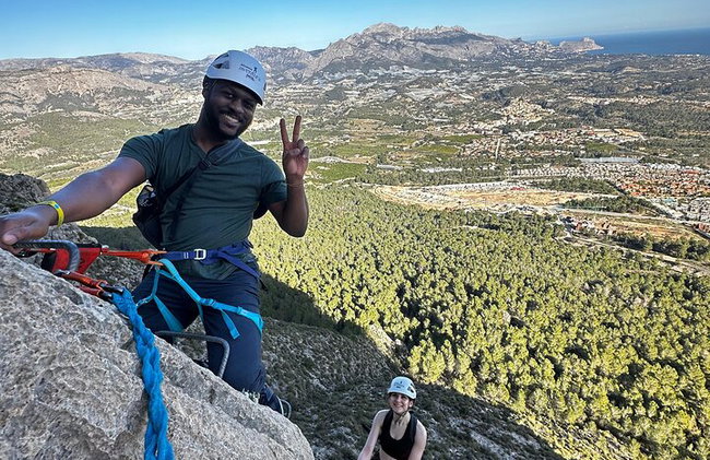 Experiencia de Escalada de Medio Día en Vía Ferrata del Ponoig - Foto 12