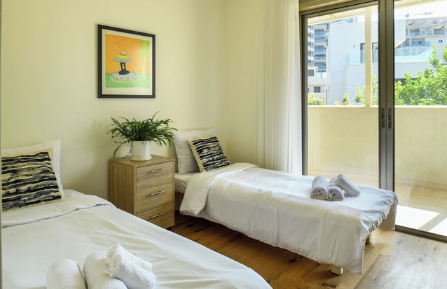 Coastline Family Triplex by Sea N' Rent - Photo 19