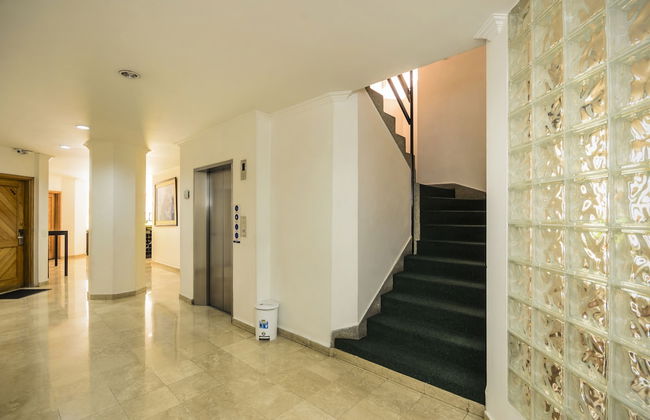 Travelers Suites Edificio Fontana Plaza - Photo 25