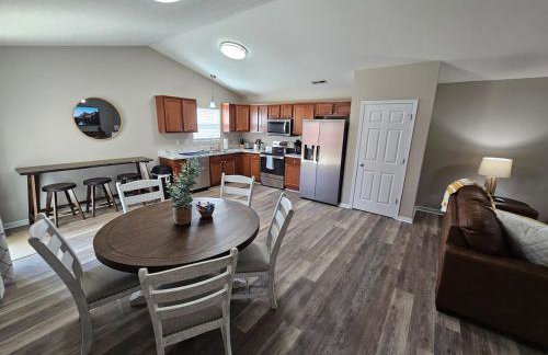 Cozy Charming Cottage-Style Home - Foto 3