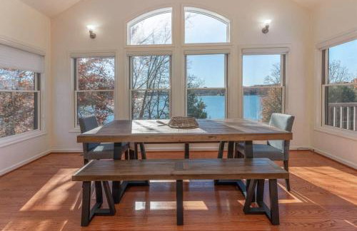 Private Dock Lake Views & Outdoor Fun - Foto 4