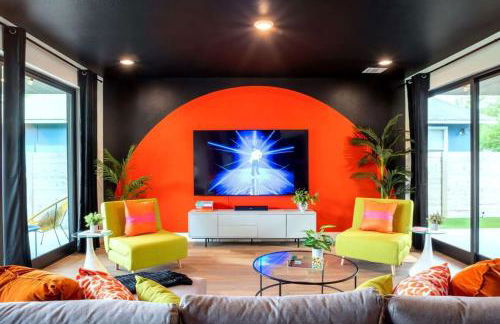 Queens Gambit - 7 Minutes from Downtown - Sleeps 16 - Foto 10