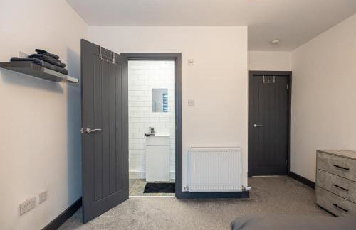 2 Ensuite Bed Home Near Shops - Foto 12