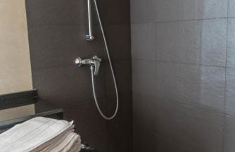 Plaza Apartamentos - Photo 23