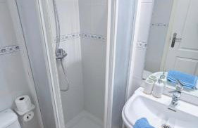 Elegant Sea View Apartment Near Beach & Train - Foto 31