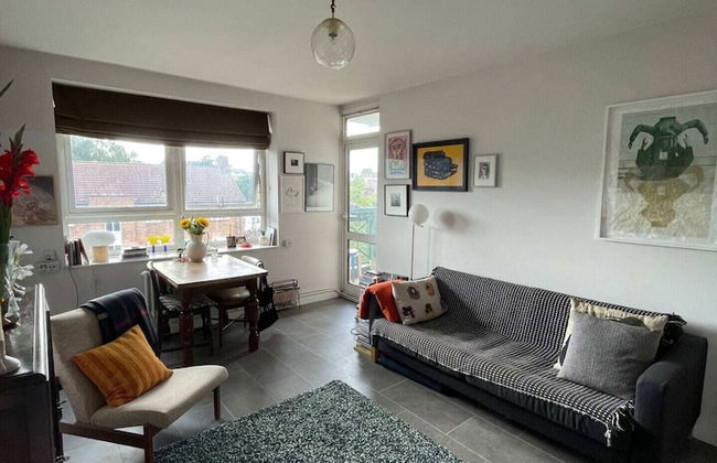 Contemporary 1BD Flat W/balcony - Stoke Newington! - Foto 8