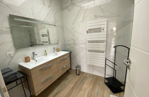 La petite maison zone coulée verte menant a l'océan - Photo 24