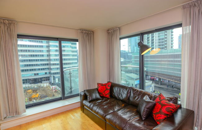 Canary Wharf - Corporate Riverside Apartments - Photo 14