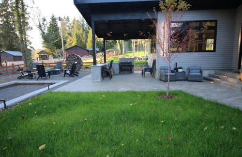 Luxe Lake Cabin Hot tub Grill Firepit EV charger - Foto 14