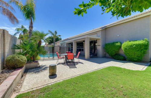 Relax Poolside in Mesa Family Home 12 Mi to Dtwn - Foto 28