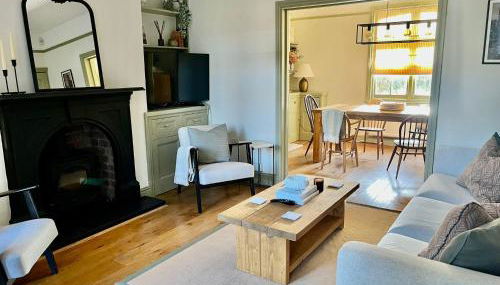 Central Knutsford - Photo 2