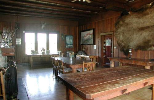 Group Vacation Rental for Family and Corporate Getaways near Glacier National Park, Montana - Foto 9