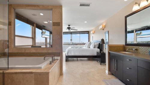 Stunning Bayfront condo with gorgeous views, garage, massive roof deck & AC - dogs welcome! - Foto 3