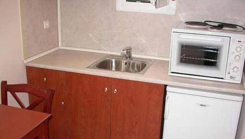 Lihas Studios - Photo 5