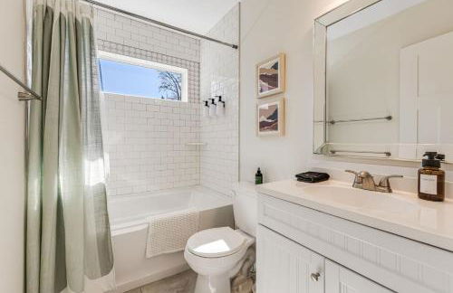 Forest Haven Hot Tub, Fire Pit & Coffee Bar - Foto 34