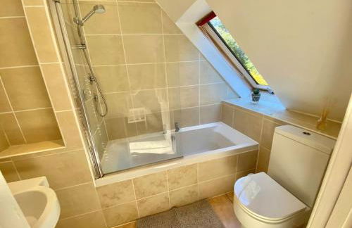 Charming 3/4 bedroom semi-detached cottage. - Foto 4