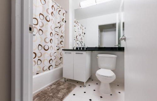 Finest Luxury 1 Bedroom Apartment - Photo 9