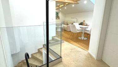 Alpenloft mit Garten & BBQ am Chiemsee by Dollop Living - Foto 4