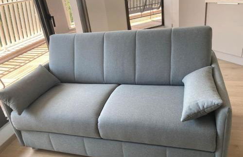 F2 neuf cosy et élégant avec terrasse, parking, WIFI - Foto 6