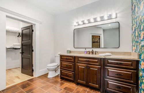 Luxury Mountain Mansion, 7BR, 8 king beds, 10000sf, Views, Pool, Sport Court, Gym, Sauna, Petting Zoo - Foto 71