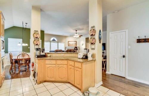 PRIVATE POOL w/Full Amenities by BLD & Joe Pool LK - Foto 37